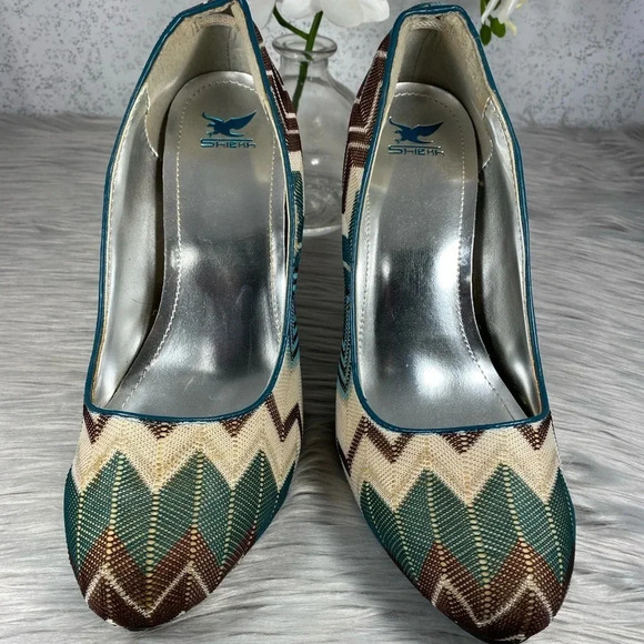 Shiekh Chevron Pattern Heels - Picture 2 of 8